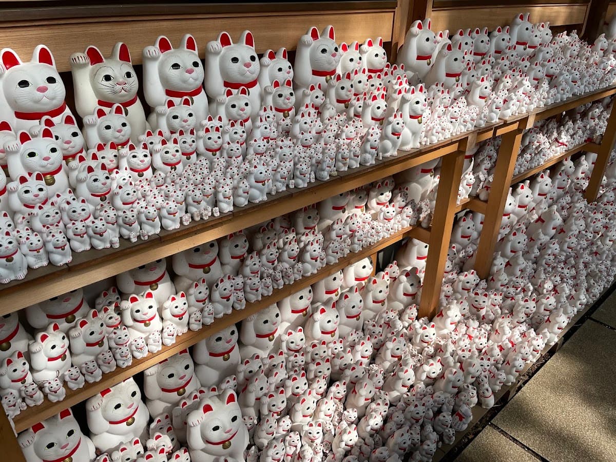 Gotokuji Temple (Lucky Cat Shrine) photo 2